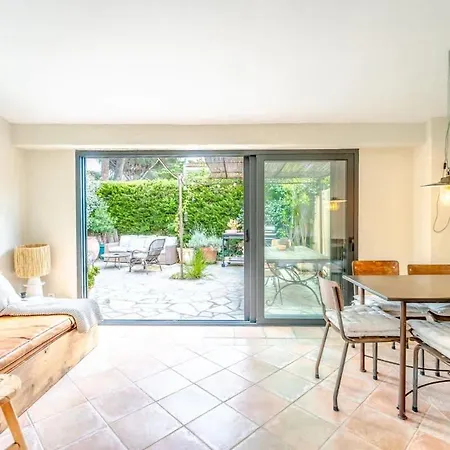 Holiday home Le Petit Refuge L Authentic L Shellter